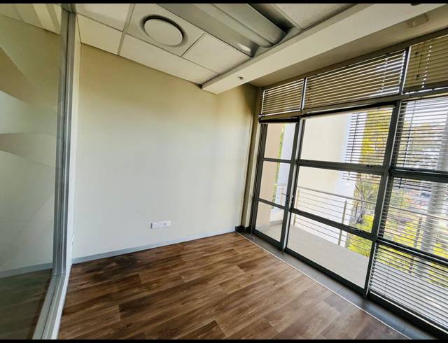 183M² OFFICE FOR SALE IN BROADACRES